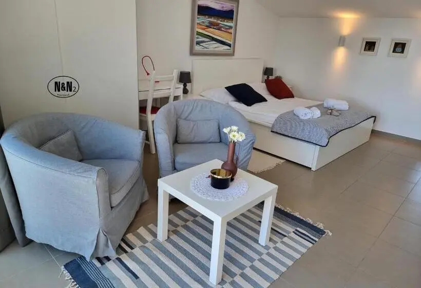 اتاق استاندارد با چشم‌انداز دریا, N&n Apartments And Rooms By Locap Group