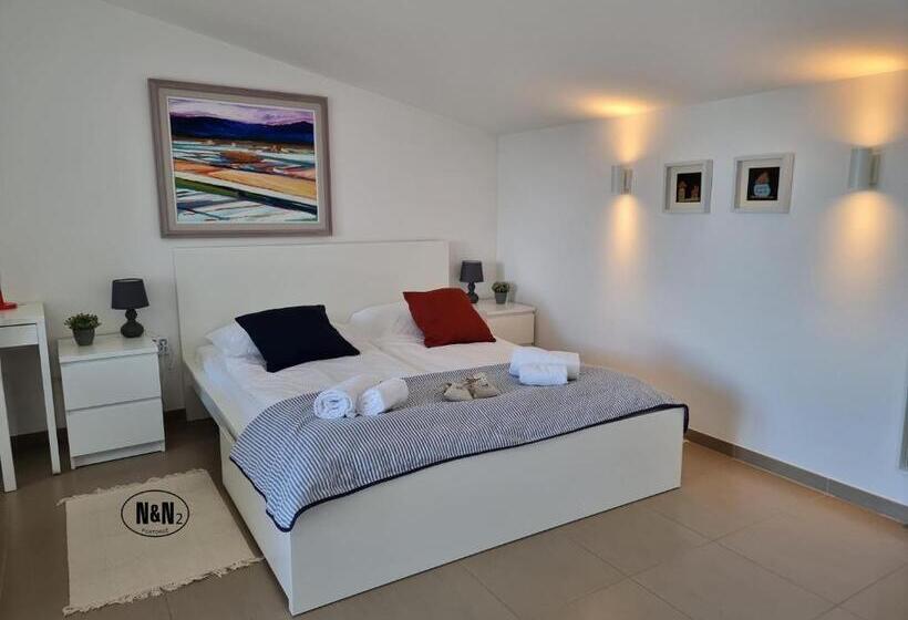 Номер Стандарт Вид на Море, N&n Apartments And Rooms By Locap Group