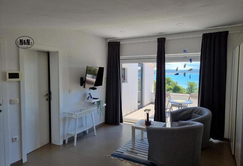 Номер Стандарт Вид на Море, N&n Apartments And Rooms By Locap Group