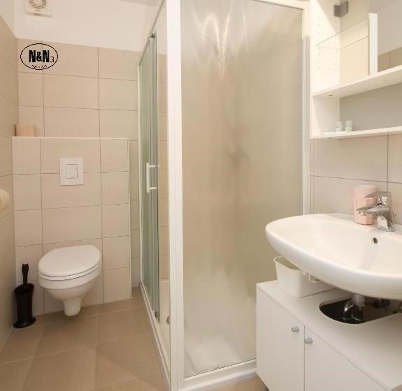 Апартаменты 1 Спальня, N&n Apartments And Rooms By Locap Group