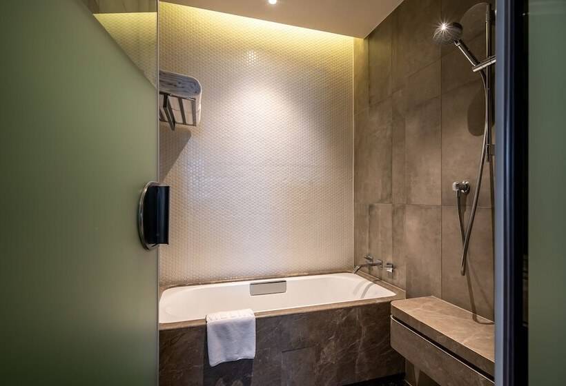 Quarto Familiar, Melia Shanghai Parkside