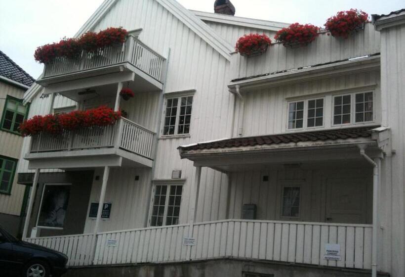 Апартаменты 1 Спальня, Holsthuset Losji