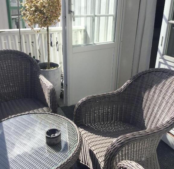 Апартаменты 1 Спальня, Holsthuset Losji