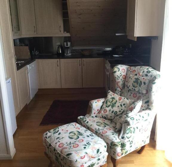 Апартаменты 1 Спальня, Holsthuset Losji