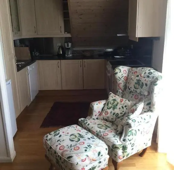 1 Yatak Odalı Daire, Holsthuset Losji