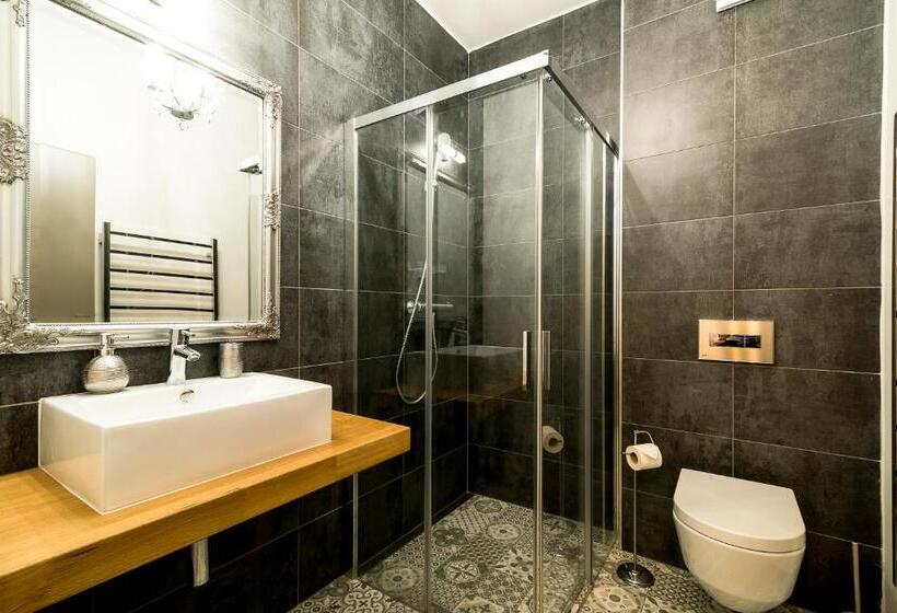 スーペリアールーム, Pumpion