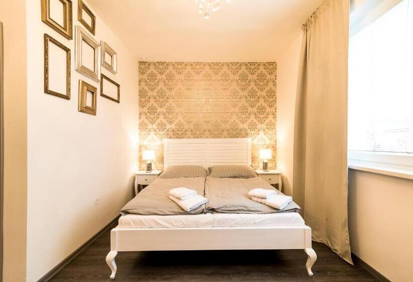 スイート（家族用）, Pumpion