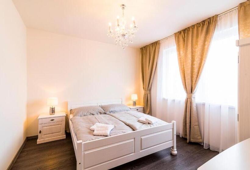 スイート（家族用）, Pumpion