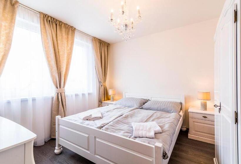 スイート（家族用）, Pumpion