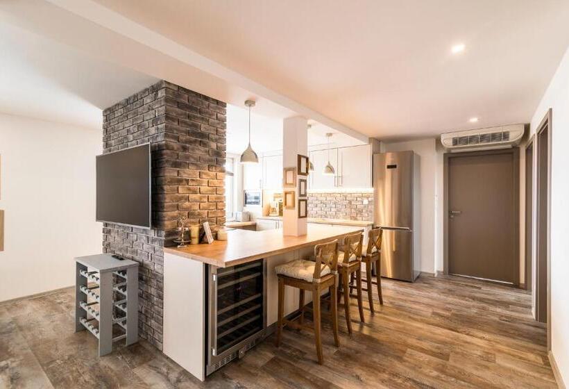 ２ベッドスイートルーム, Pumpion