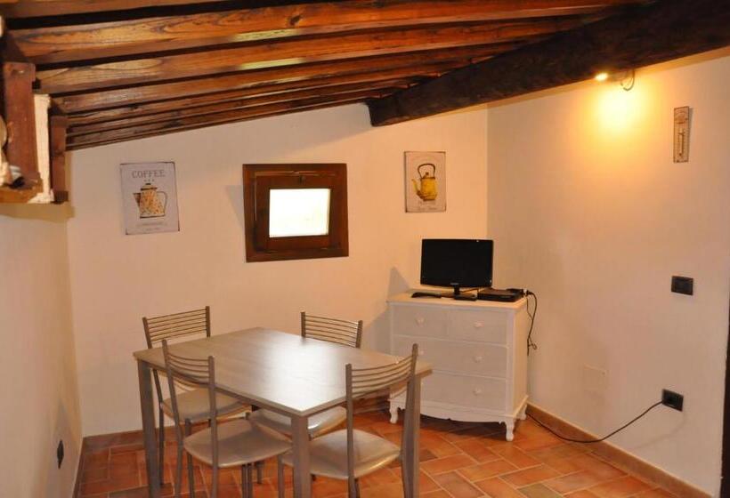 דירת חדר נוף לגינה, Il Castagno Toscana