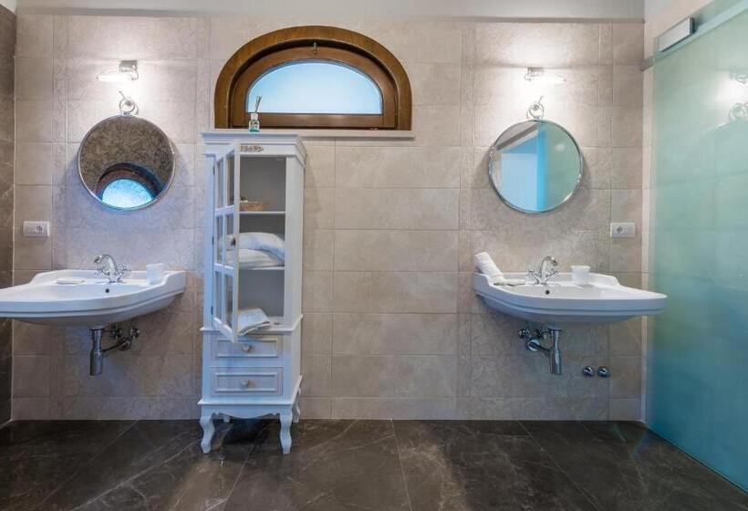 סוויטה, Il Castagno Toscana