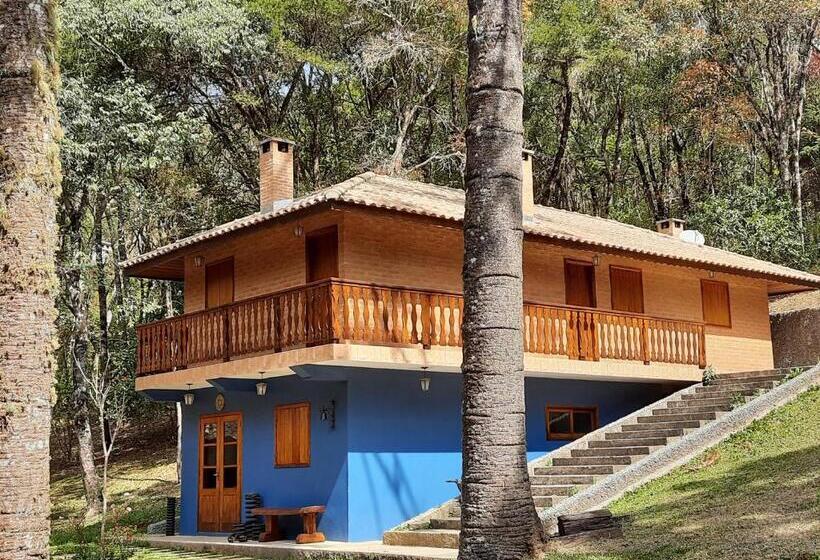 کلبه ییلاقی, Pousada Bruxa Marela