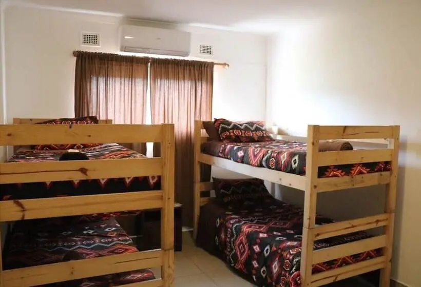 エコノミートリプルルーム, Umkomaas Lodge