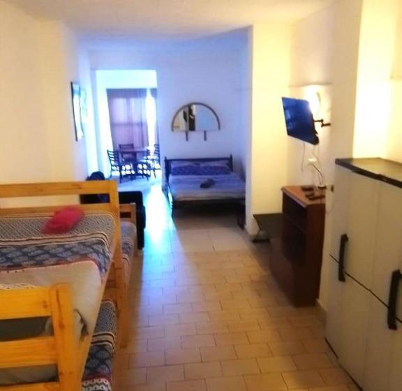 דירת משפחה, Umkomaas Lodge