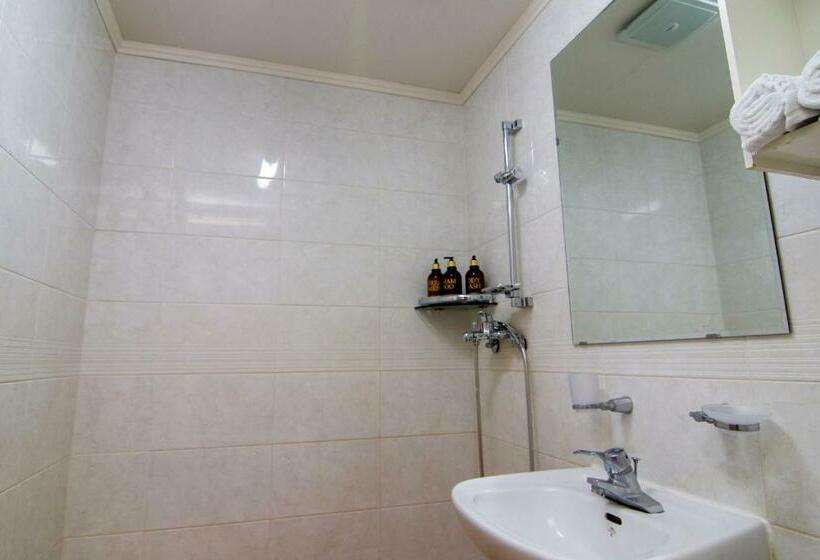 غرفة قياسية ذات إطلالة, Hyundai Elliot Hotel And Resort