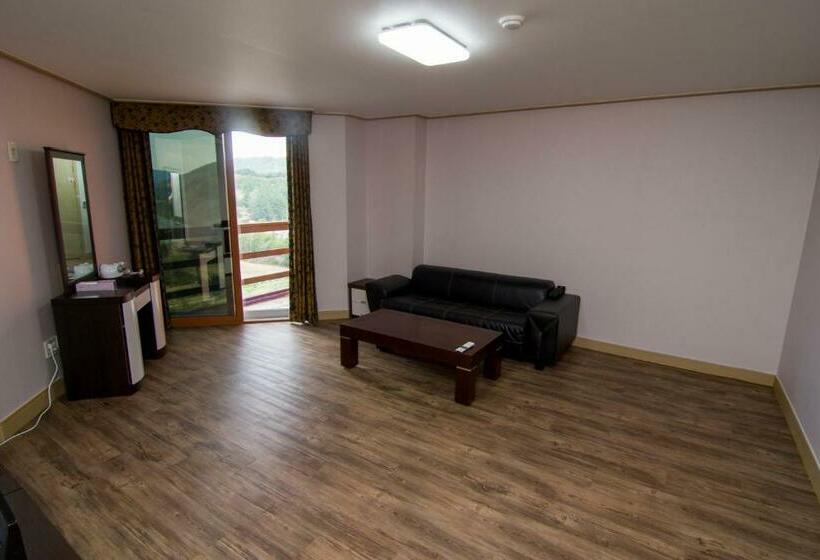 فيلا 4 غرف نوم, Hyundai Elliot Hotel And Resort