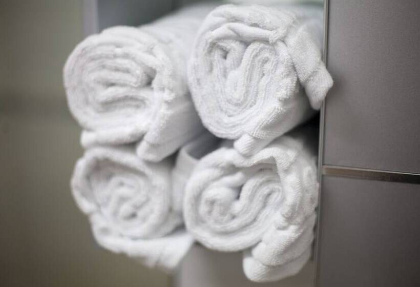 جناح غرفتين نوم, Hyundai Elliot Hotel And Resort