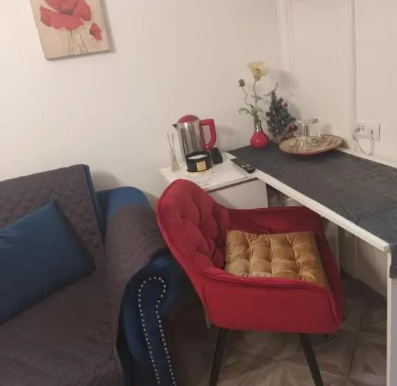 デラックスルーム, Amaraz Center