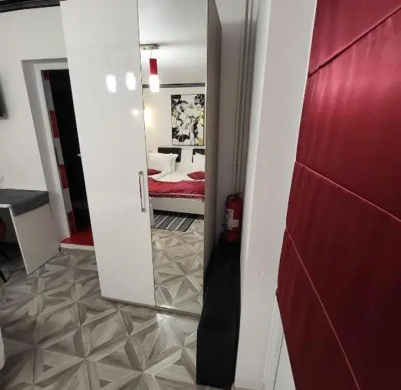 デラックスルーム, Amaraz Center