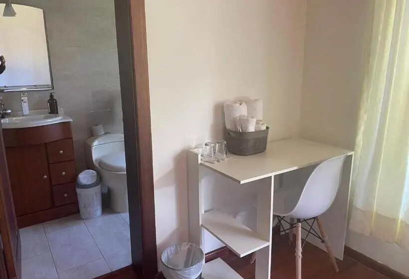 スタンダード４人部屋, Quito Airport Suites Hotel