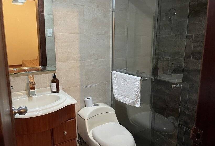 Четырехместный Номер Стандарт, Quito Airport Suites Hotel