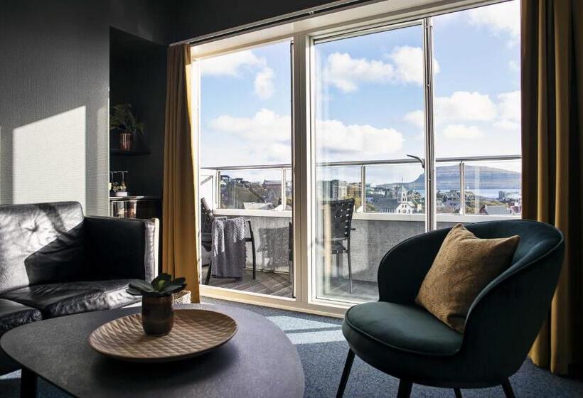 סוויטה עם מרפסת, 62n Hotel   City Center