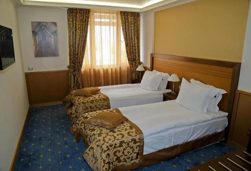 Deluxe-huone, Svilena