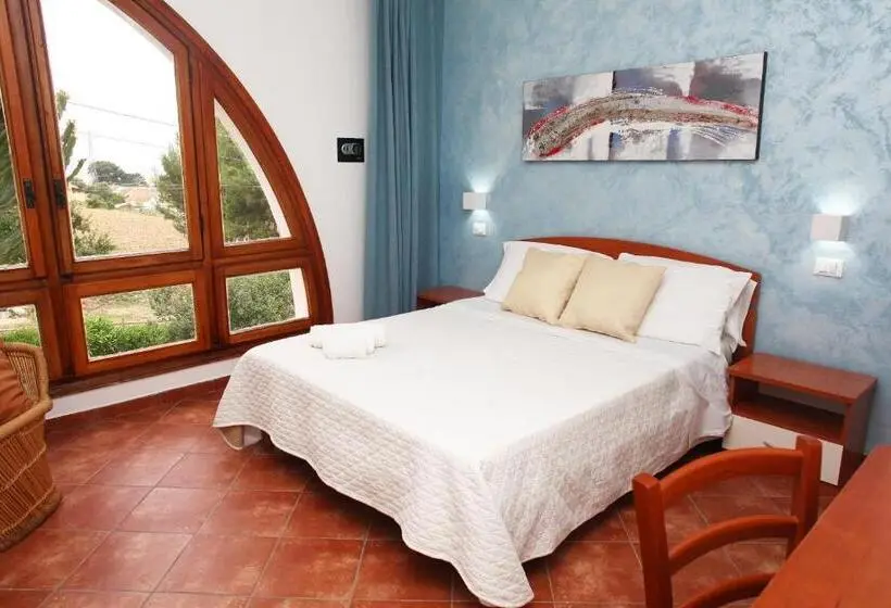 Standard Kolmen Hengen Huone, Country Villa San Vito Bay