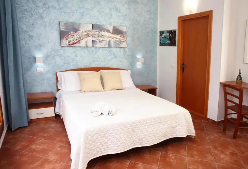 Standard Kolmen Hengen Huone, Country Villa San Vito Bay