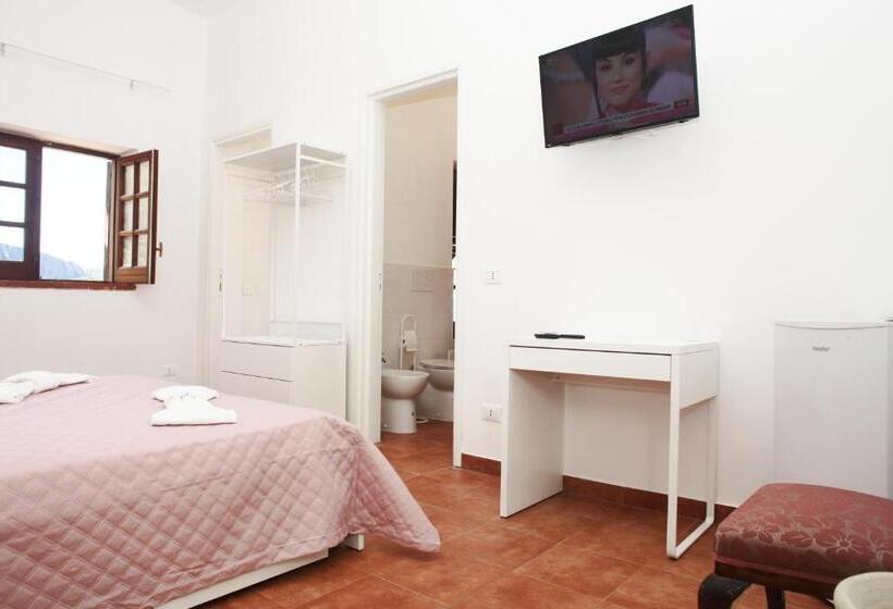 标准间带阳台, Country Villa San Vito Bay