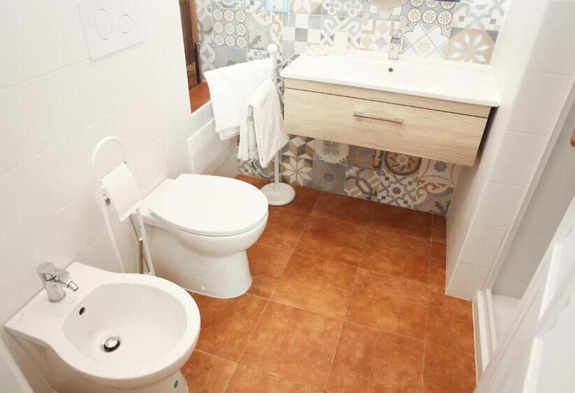 标准间带阳台, Country Villa San Vito Bay