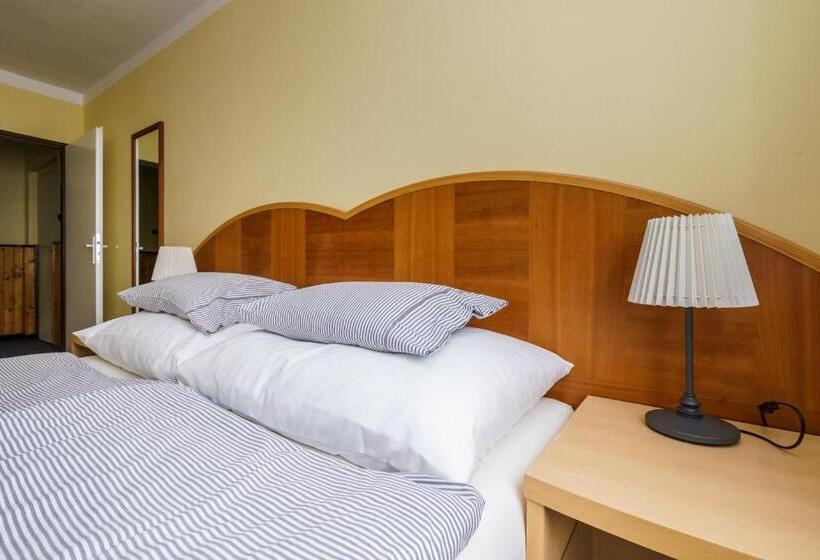 דירת שלושה חדרים, Horská Chata Zelené údolí