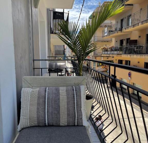 Номер Стандарт с Балконом, Sitges Eleven