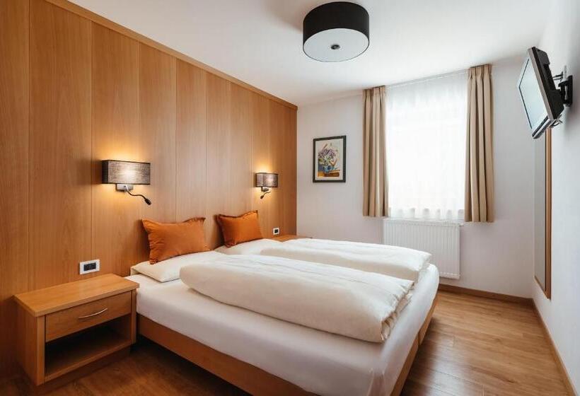 带1个卧室的公寓, Apartment Sotmarin