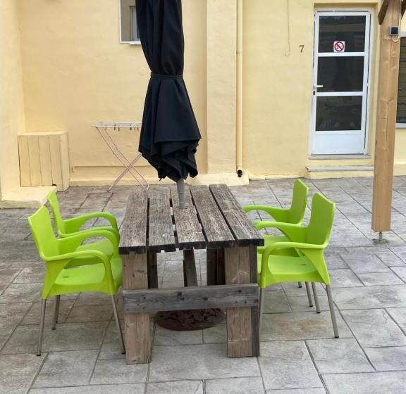 Апартаменты 2 Спальни, Casa Robion