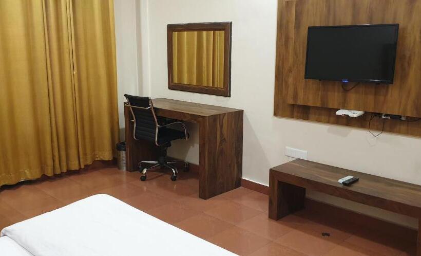 غرفة ديلوكس, Pong View