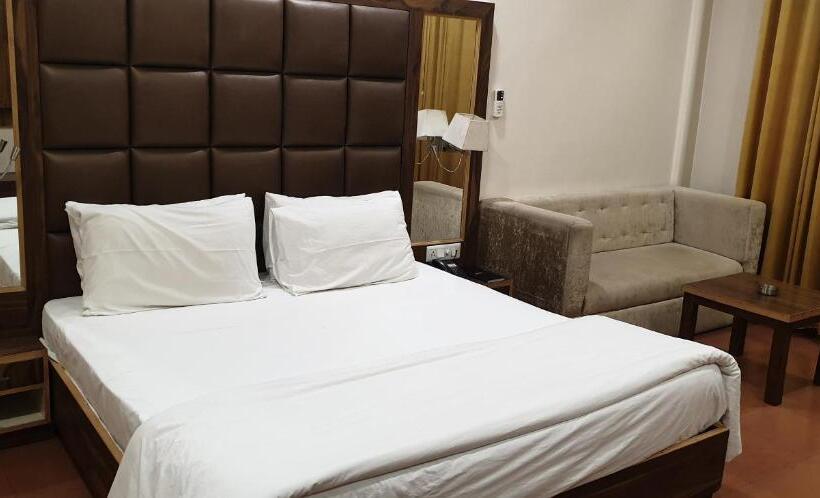 غرفة ديلوكس, Pong View