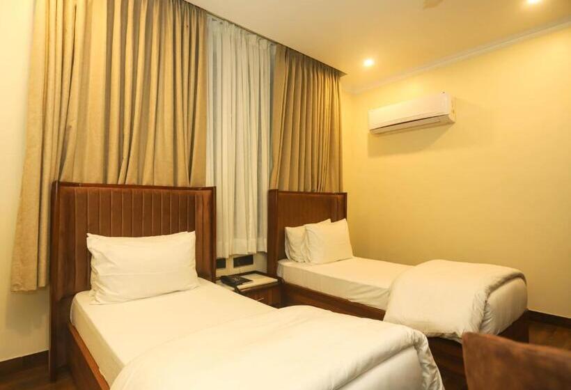 جناح عائلي, Pong View