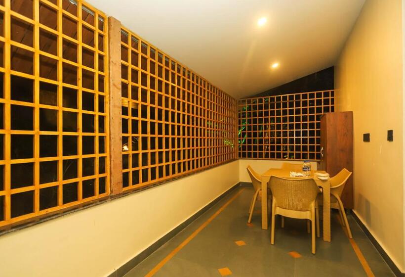 جناح عائلي, Pong View