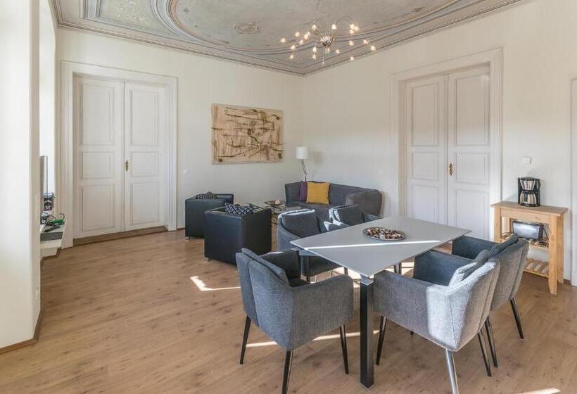 デラックスファミリールーム, Albergo Toscana