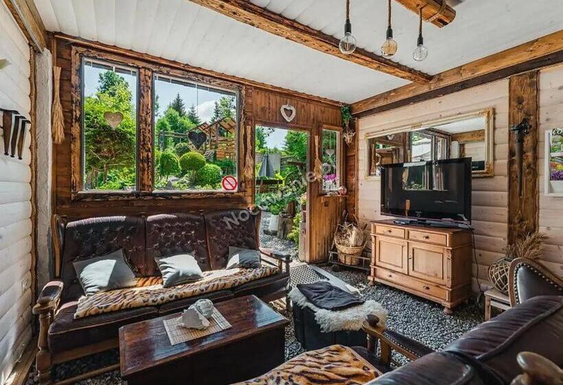 带2个卧室的公寓, Guesthouse Eden