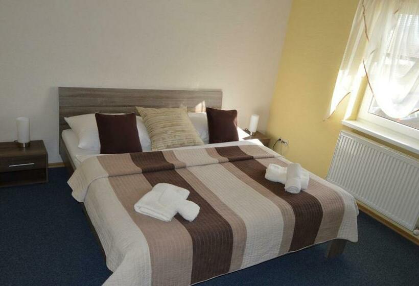 سوییت, Penzion Oaza Prievidza