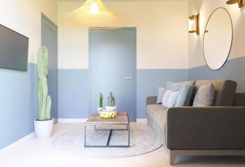 شقة غرفة واحدة مطلة على البحر, Resort Capo Bianco