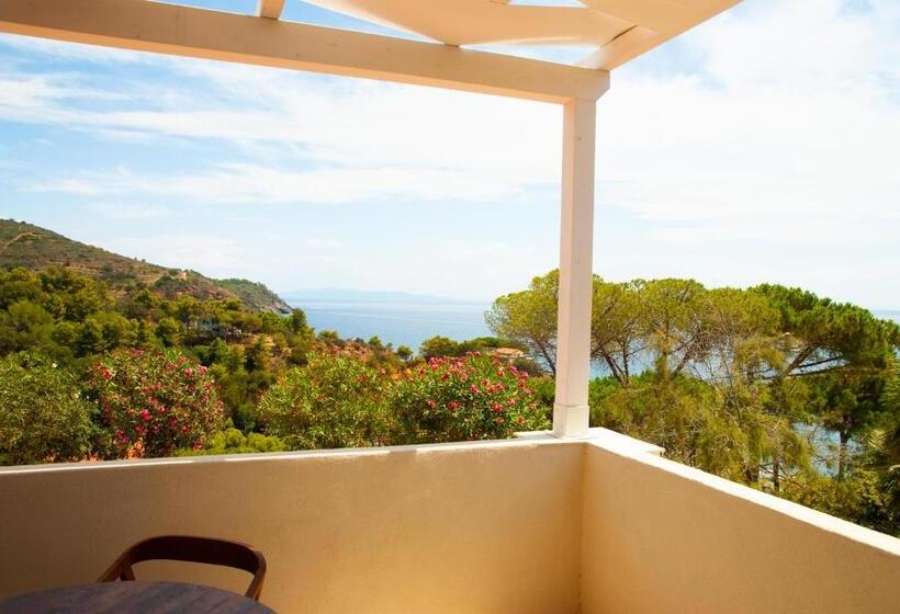 شقة سوبيريور غرفة نوم واحدة مطلّة علي البحر, Resort Capo Bianco