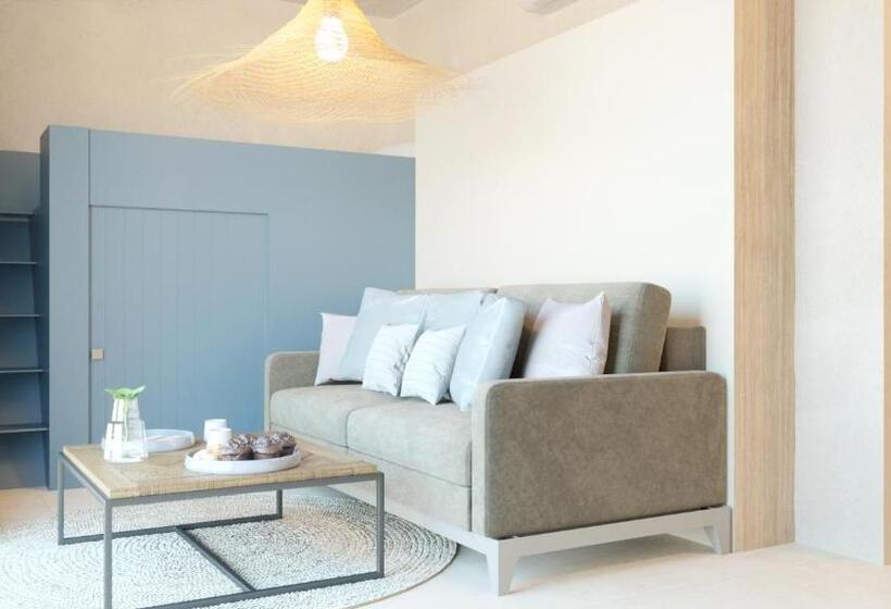 جناح سوبيريور, Resort Capo Bianco