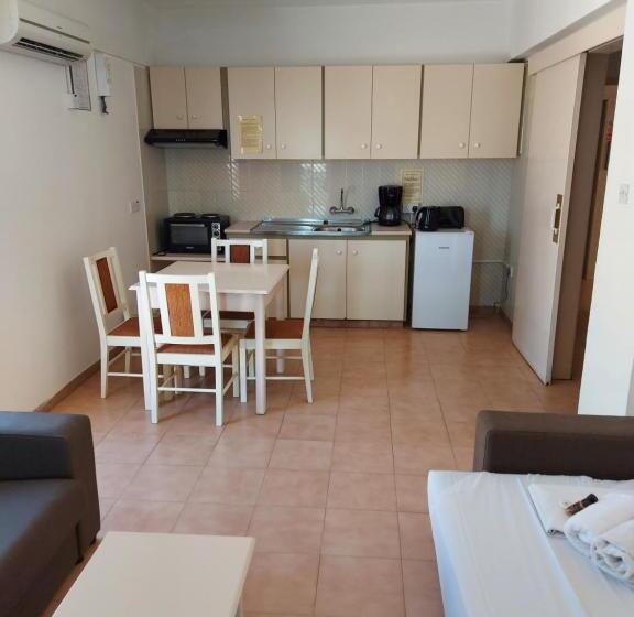 Апартаменты 1 Спальня, Seagull Hotel Apartments