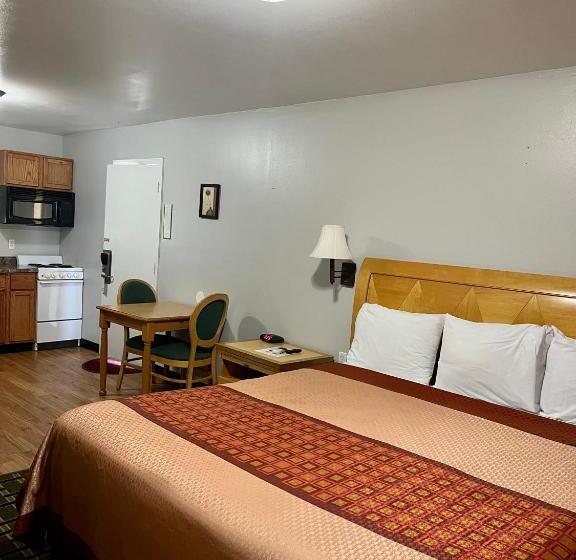 חדר סטנדרט, Chief Motel