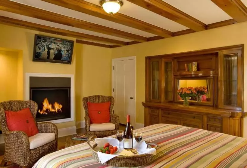 اتاق سوپریور با تخت بزرگ, Channel Road Inn, A Four Sisters Inn