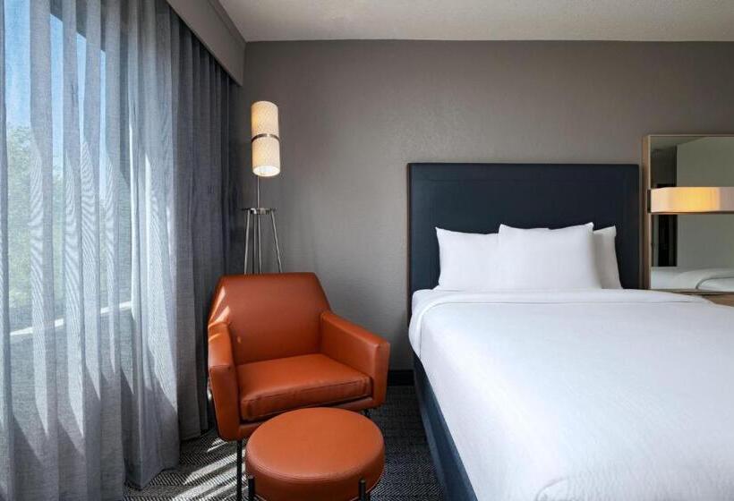 חדר סטנדרט שתי מיטות זוגיות, Courtyard By Marriott Austin The Domain Area